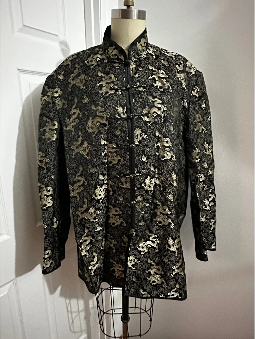 Traditional Black/Gold Chinese Mandarin Brocade Jacket